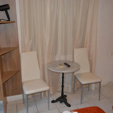 Lefka Ori - فندق خانيا