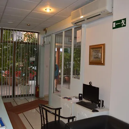 Lefka Ori Hotell *
